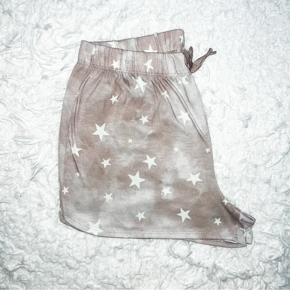 Old Navy Girls Printed Pajama Shorts, Big Stars, Size XL (14-16)